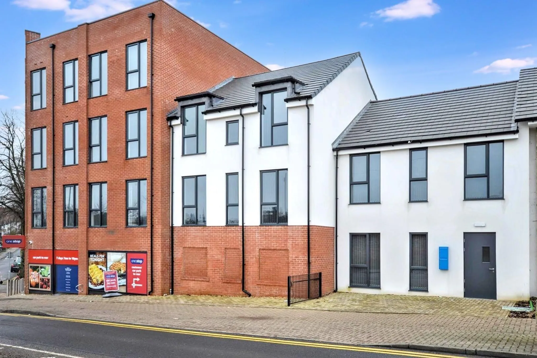 Flat Kingsthorpe Grove in Northampton
