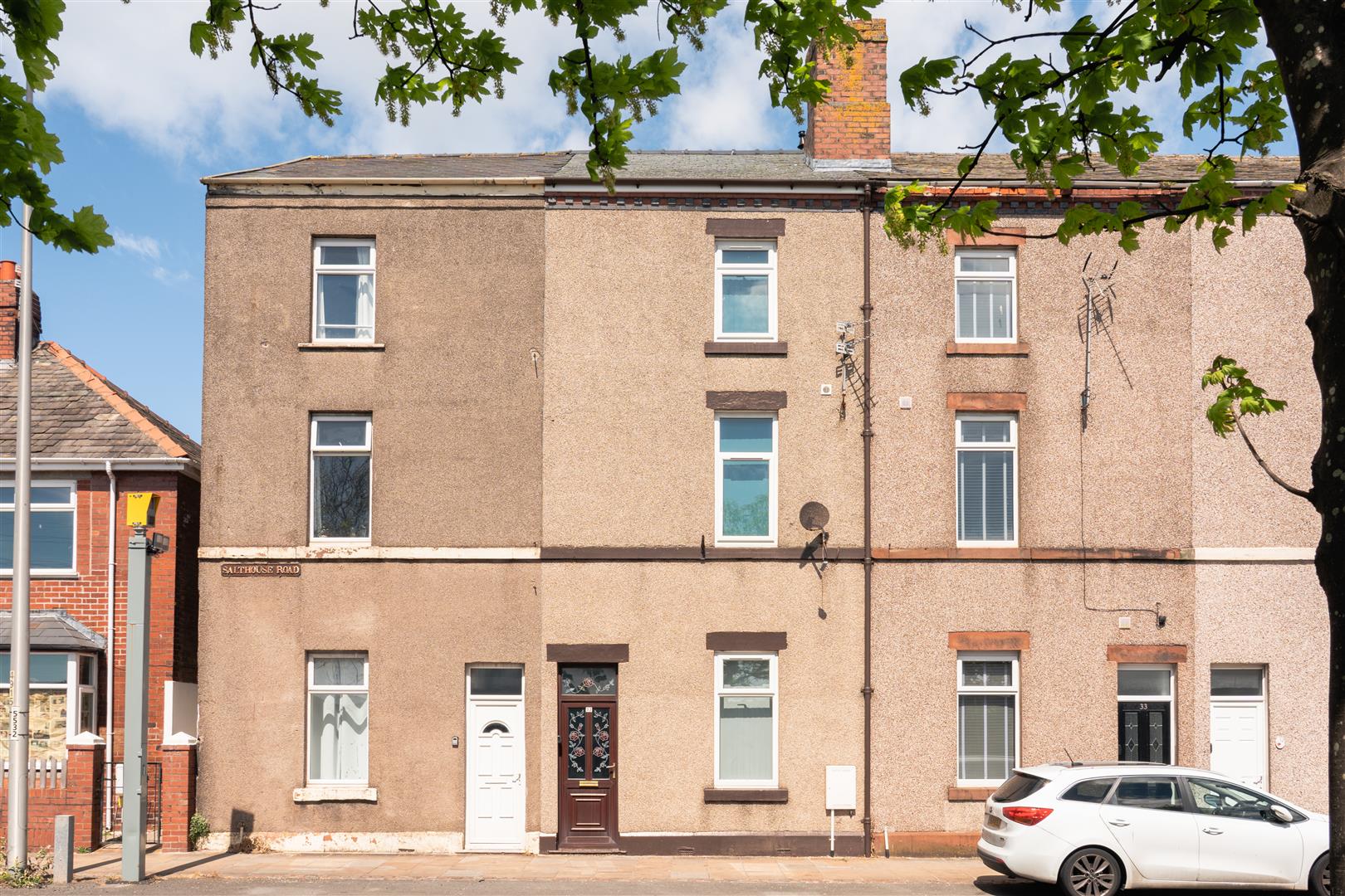 Room Salthouse Road in Barrow-in-Furness
