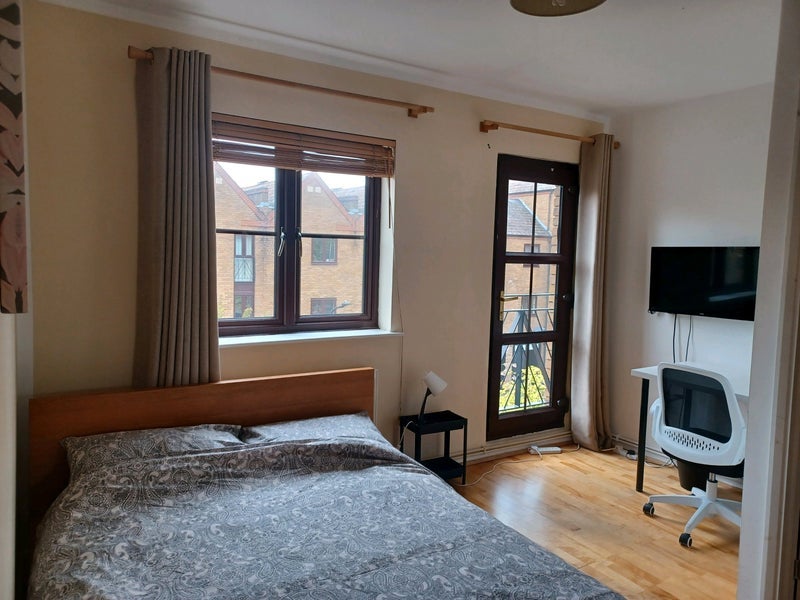 Room Brunswick Quay in Greater London