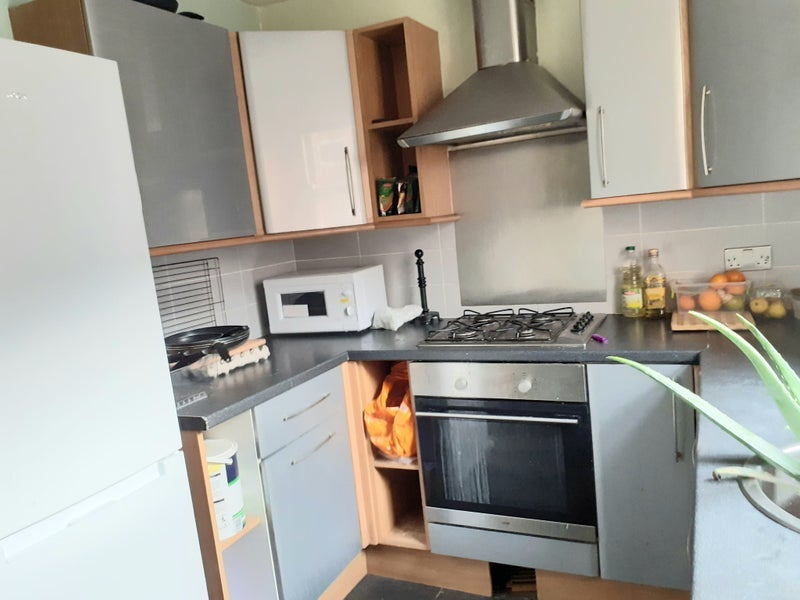 Room Linacre Road in Greater London
