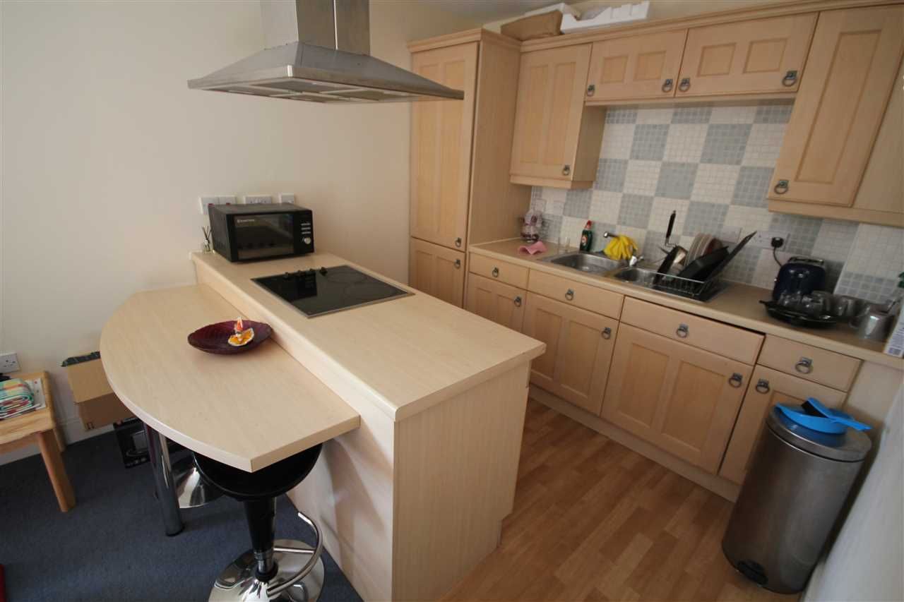 Flat Sovereign Place in Greater London