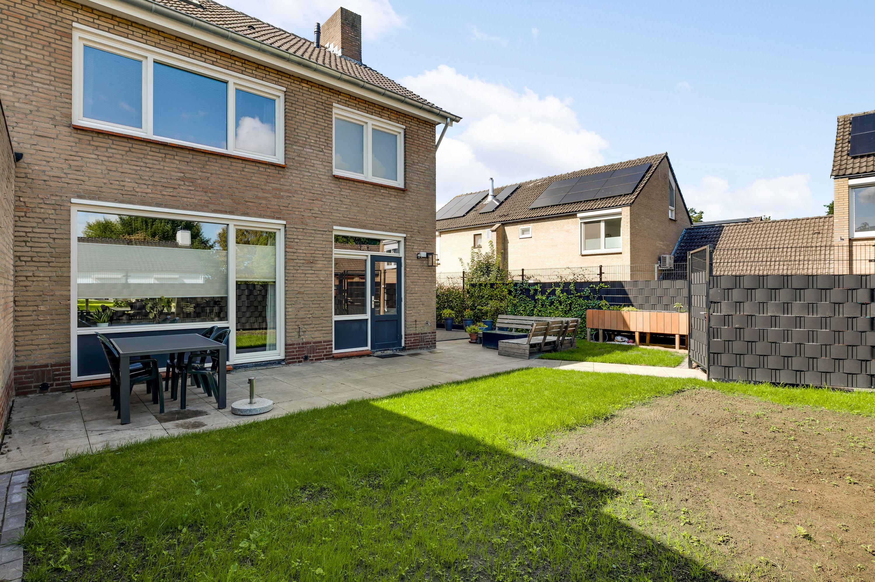 Hoekwoning te koop: Graaf Philipsstraat 14, Horn
