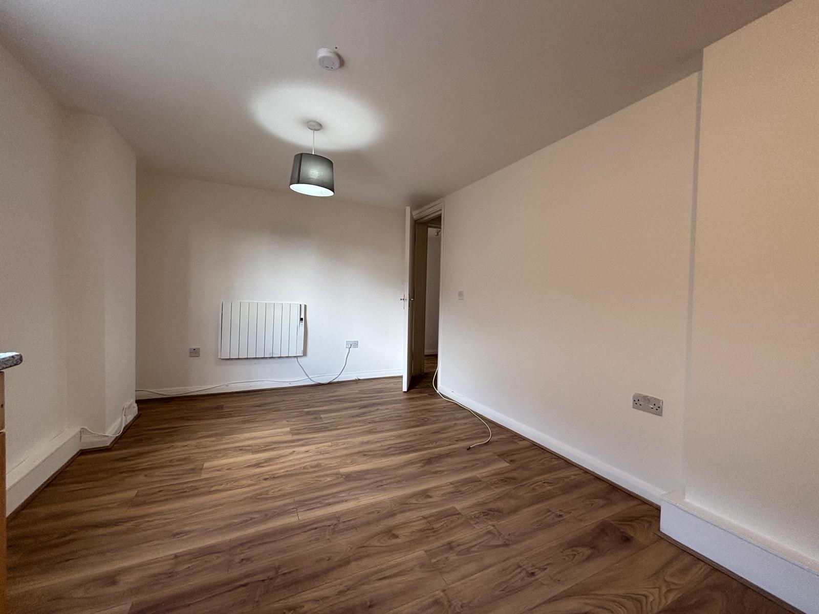 Flat Milliners Way in Luton