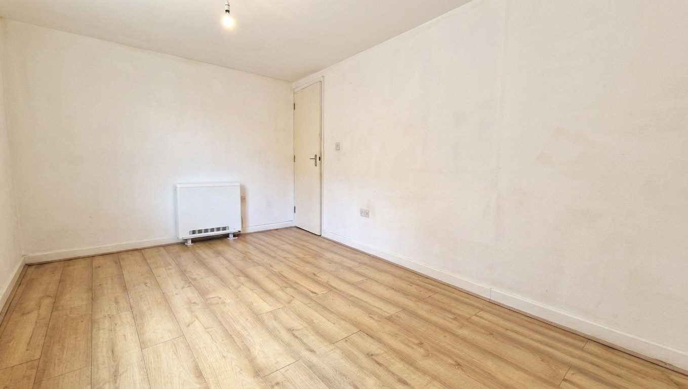 Flat Milliners Way in Luton