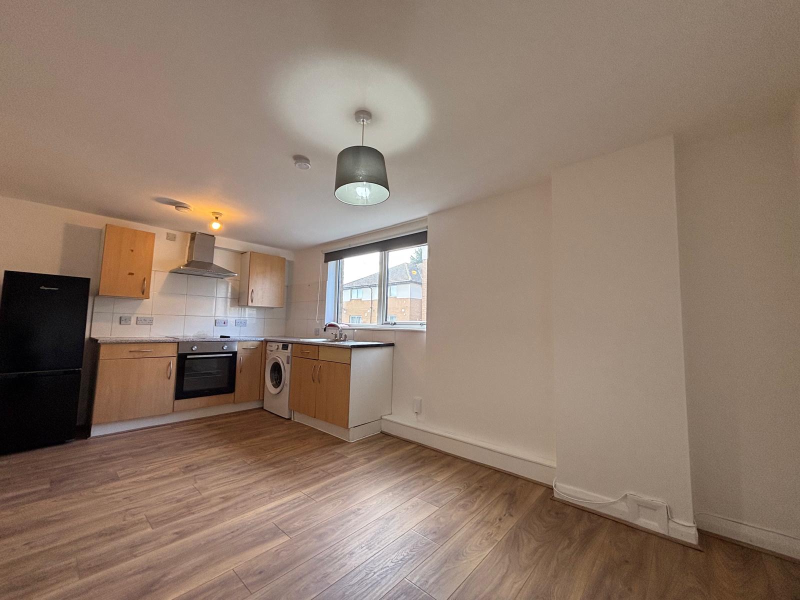 Flat Milliners Way in Luton