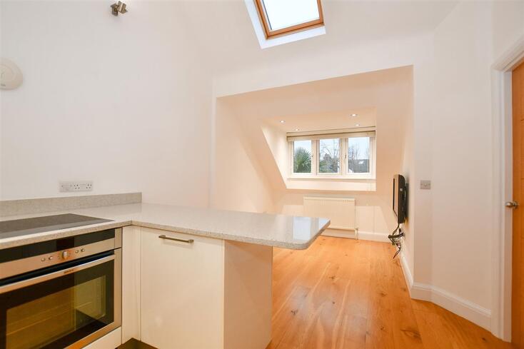 Flat Upton Avenue in St Albans