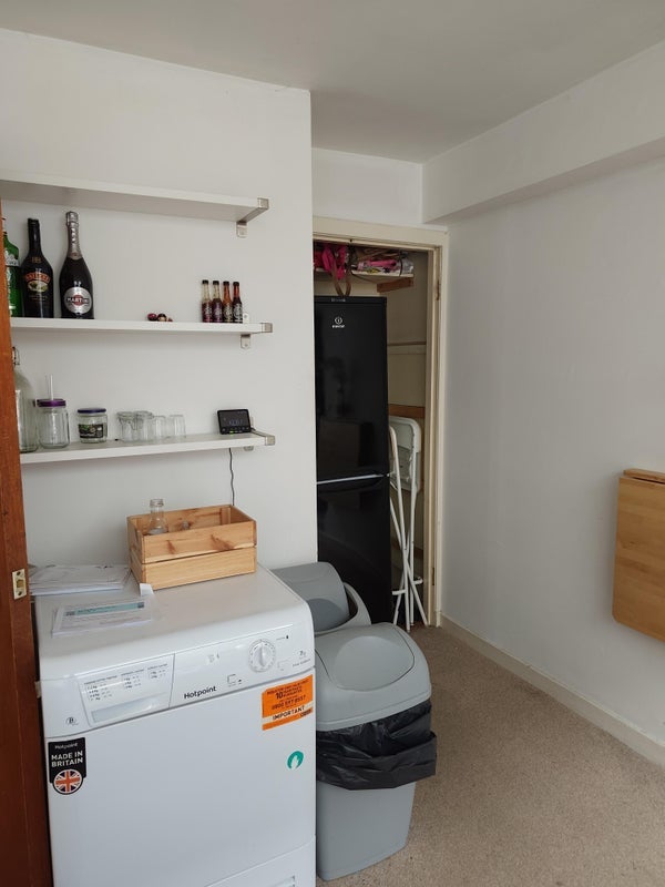 Room Brougham Street in City of Edinburgh
