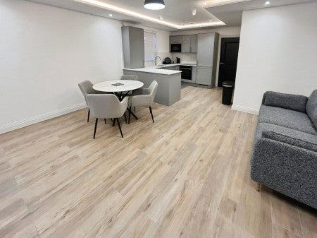 Flat Uxbridge Road in Greater London