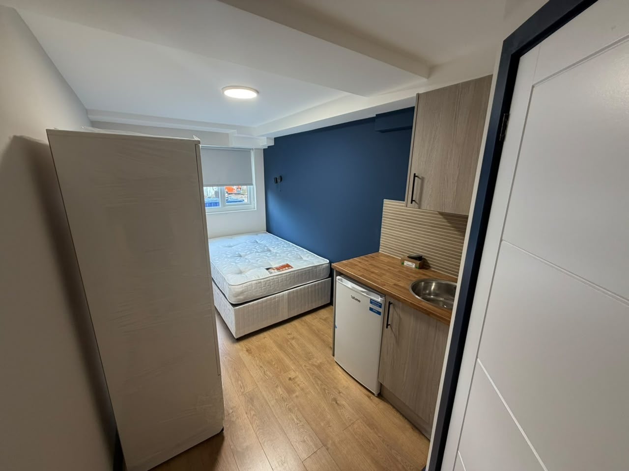 Flat Dendridge Close in Greater London