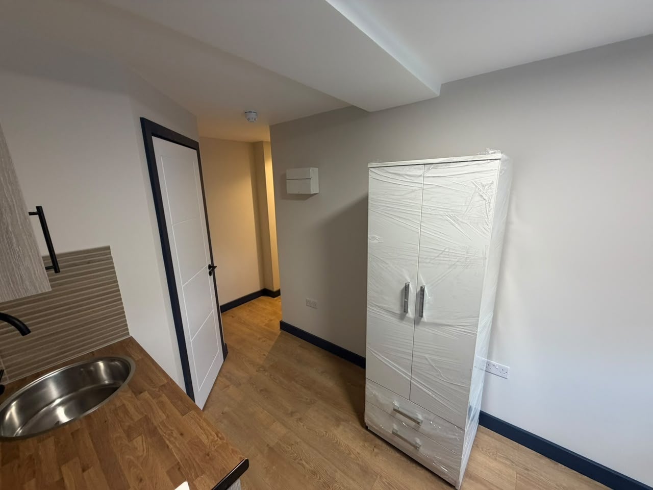 Flat Dendridge Close in Greater London