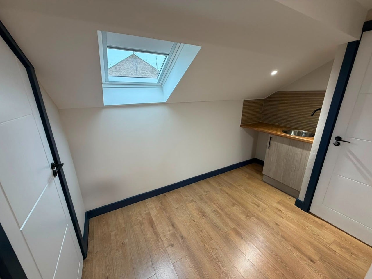 Flat Dendridge Close in Greater London
