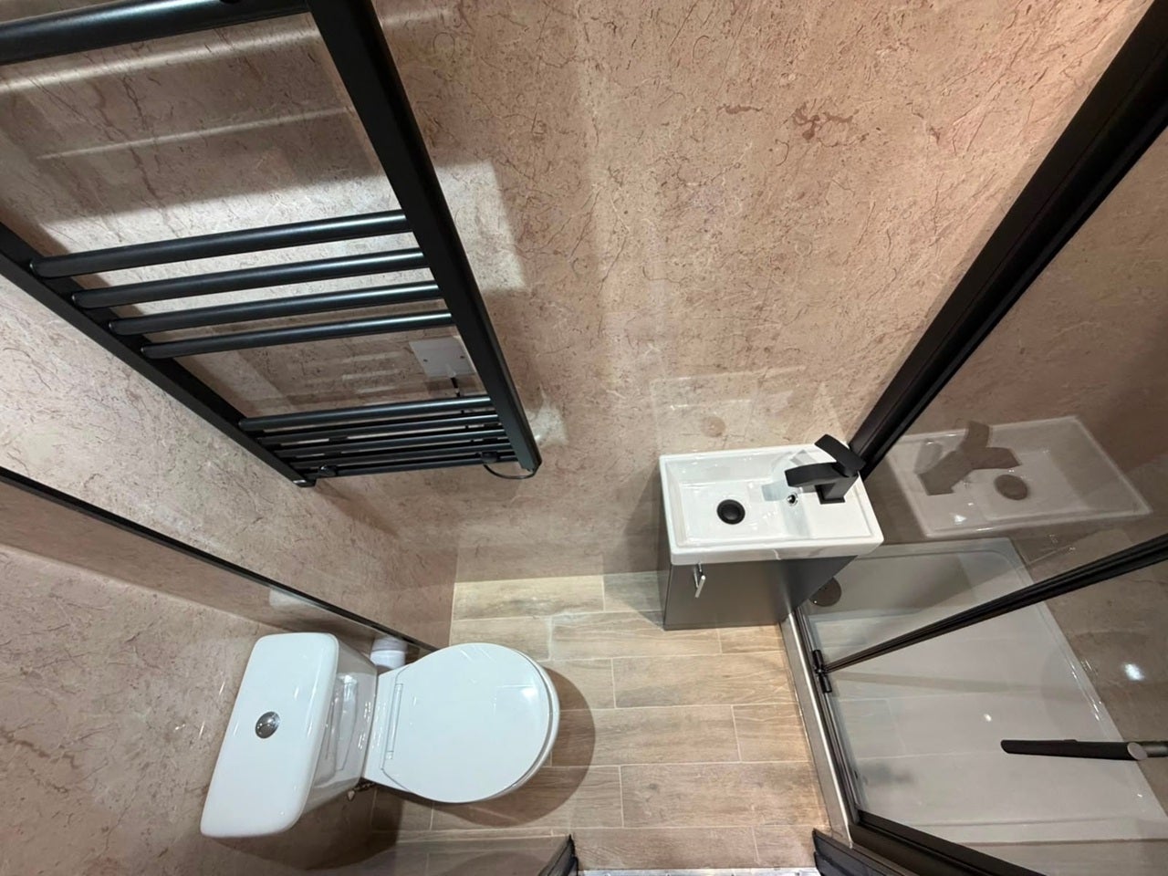 Flat Dendridge Close in Greater London