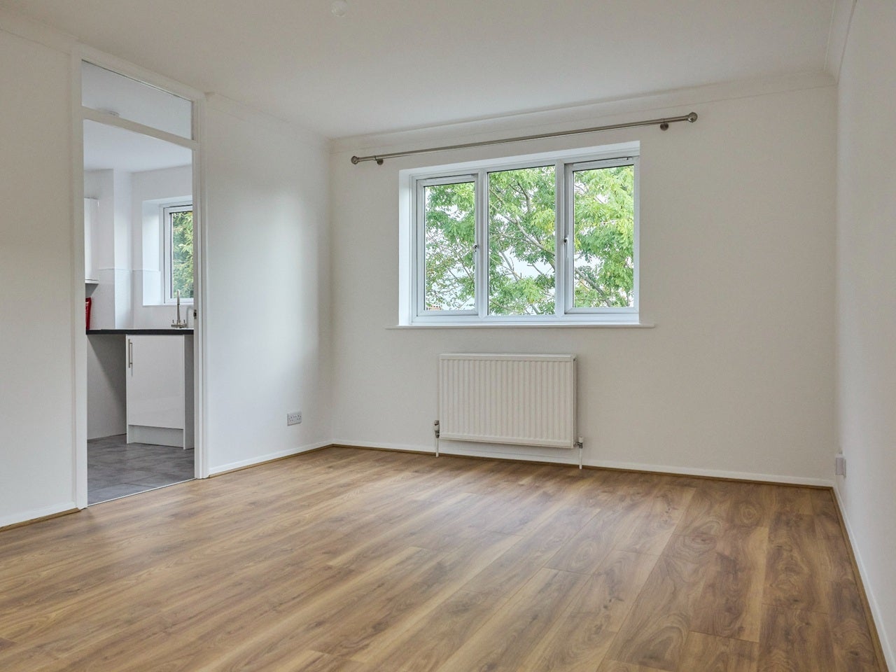 Flat Cambridge Gardens in Greater London