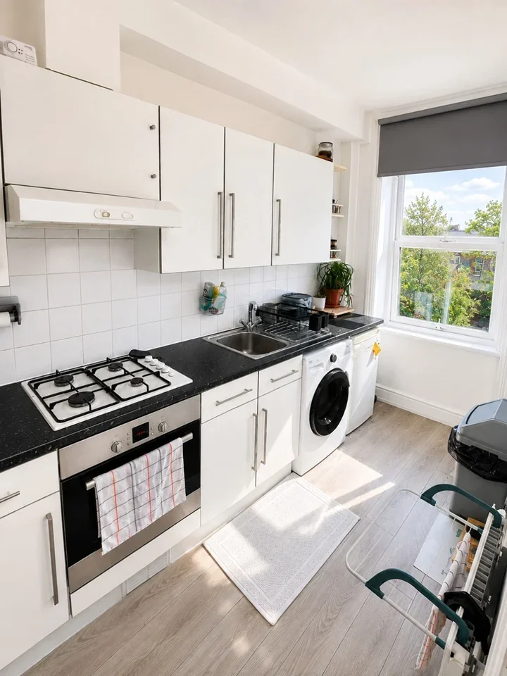 Flat Anerley Road in Greater London