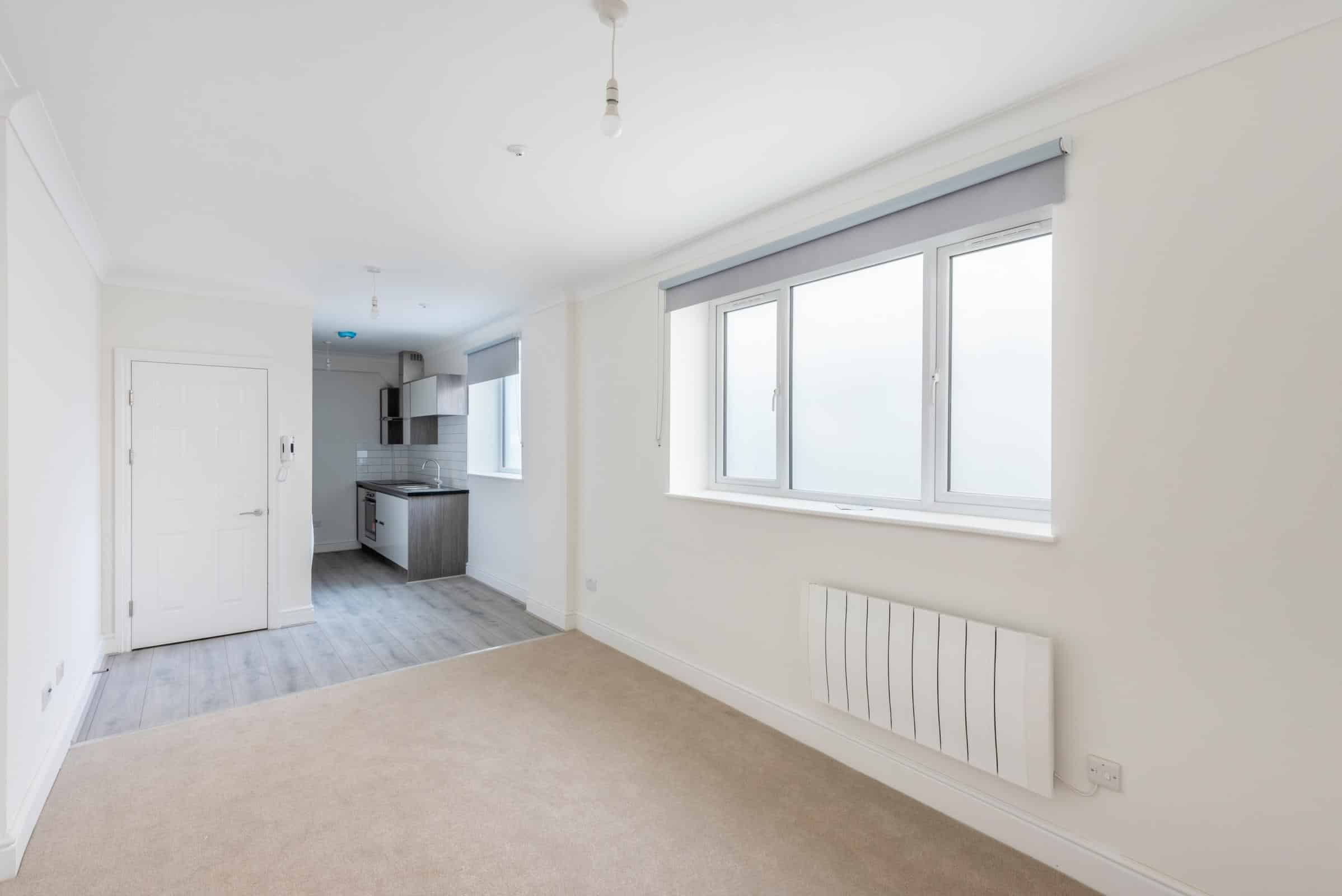 Flat Kingston Road in Greater London
