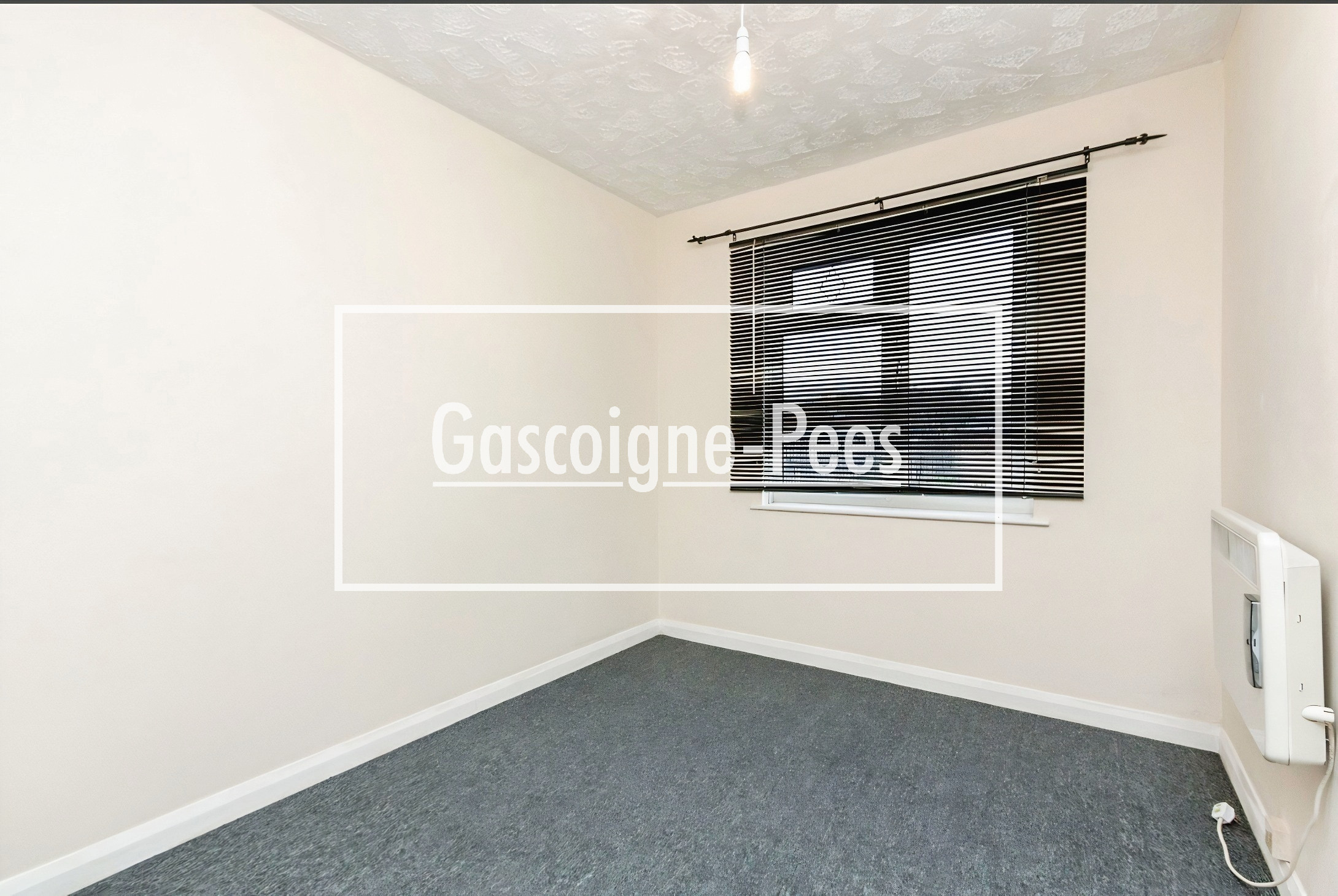 Flat Ellington Drive in Basingstoke and Deane