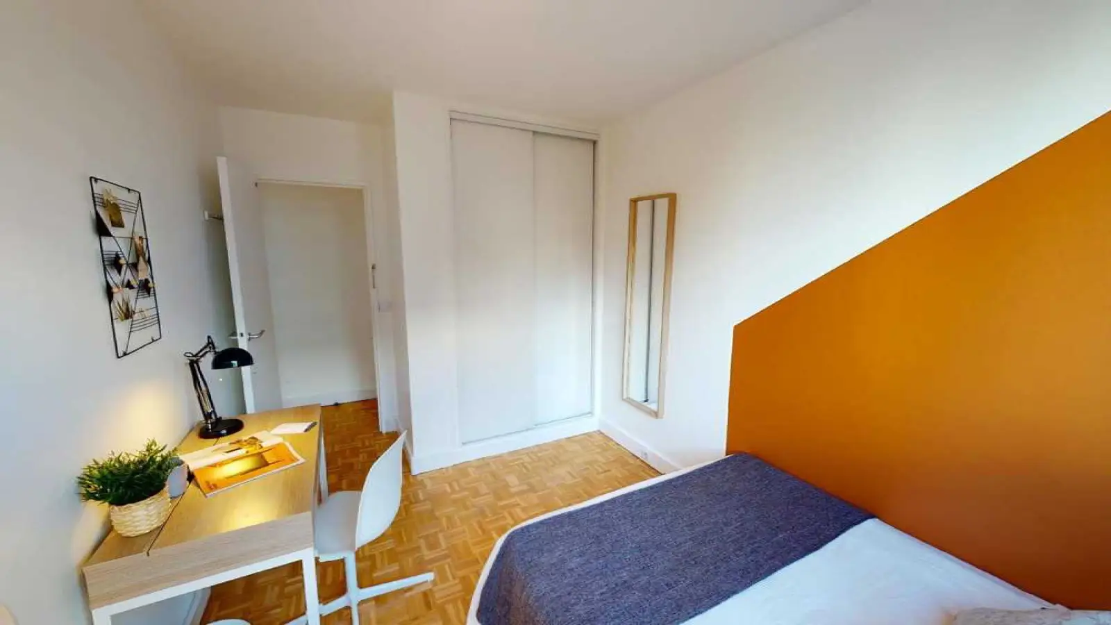 Chambre Rue Henri Regnault à Courbevoie