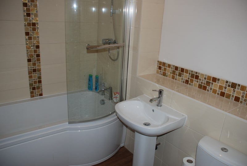 Room Manor Road in Chesterfield