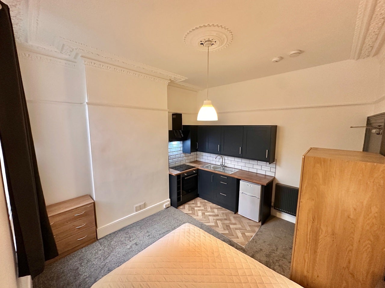 Room Pentillie Road in Plymouth