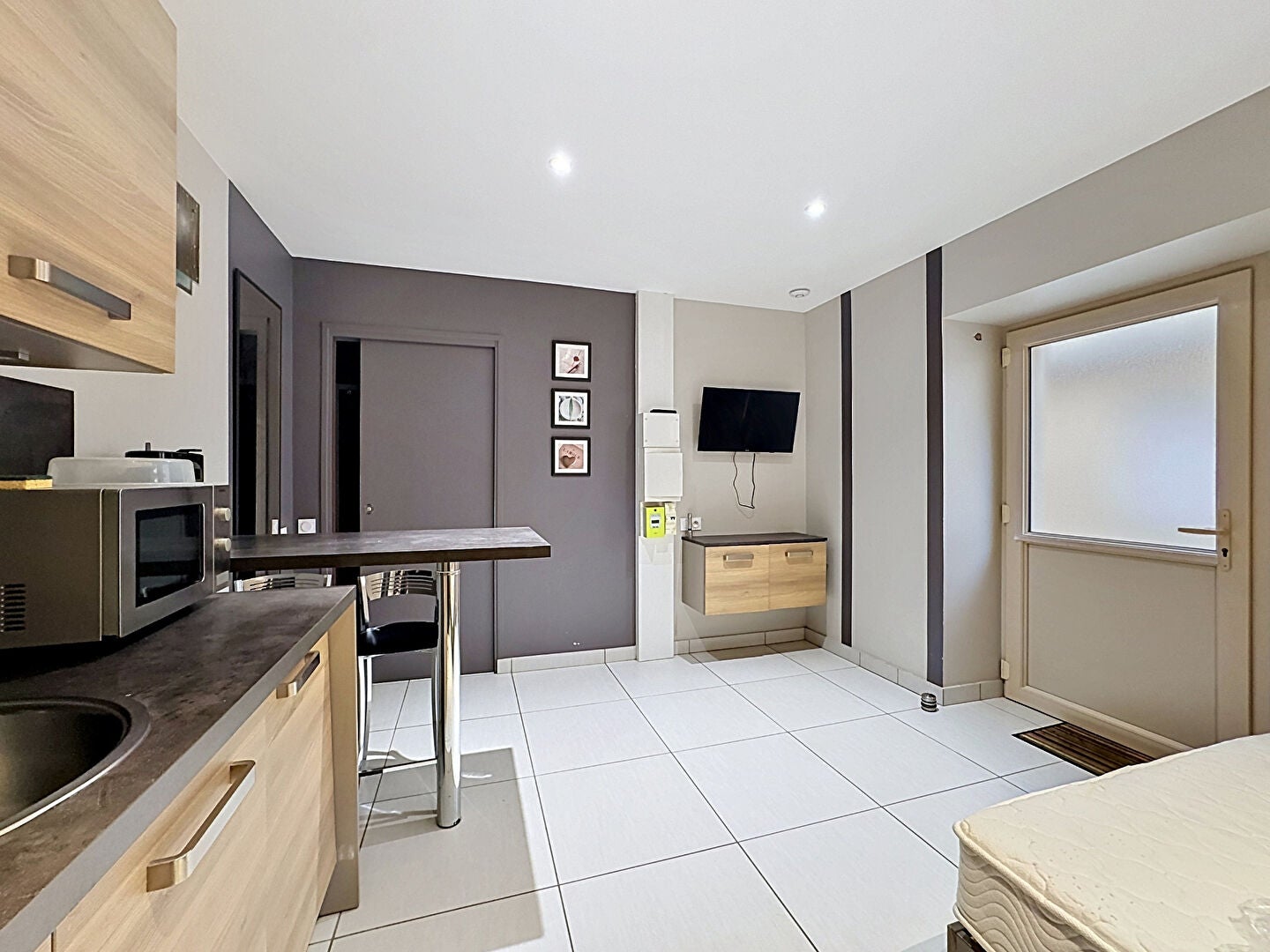 Chambre Rue d'Avesnières à Laval