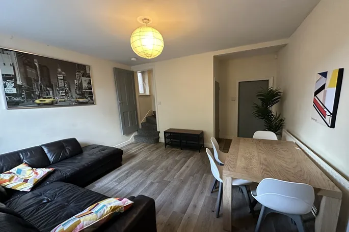 Room City Road in Nottingham