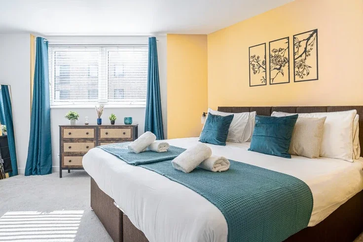 Flat Blackwall Lane in Greater London