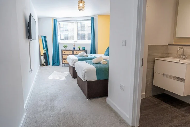 Flat Blackwall Lane in Greater London