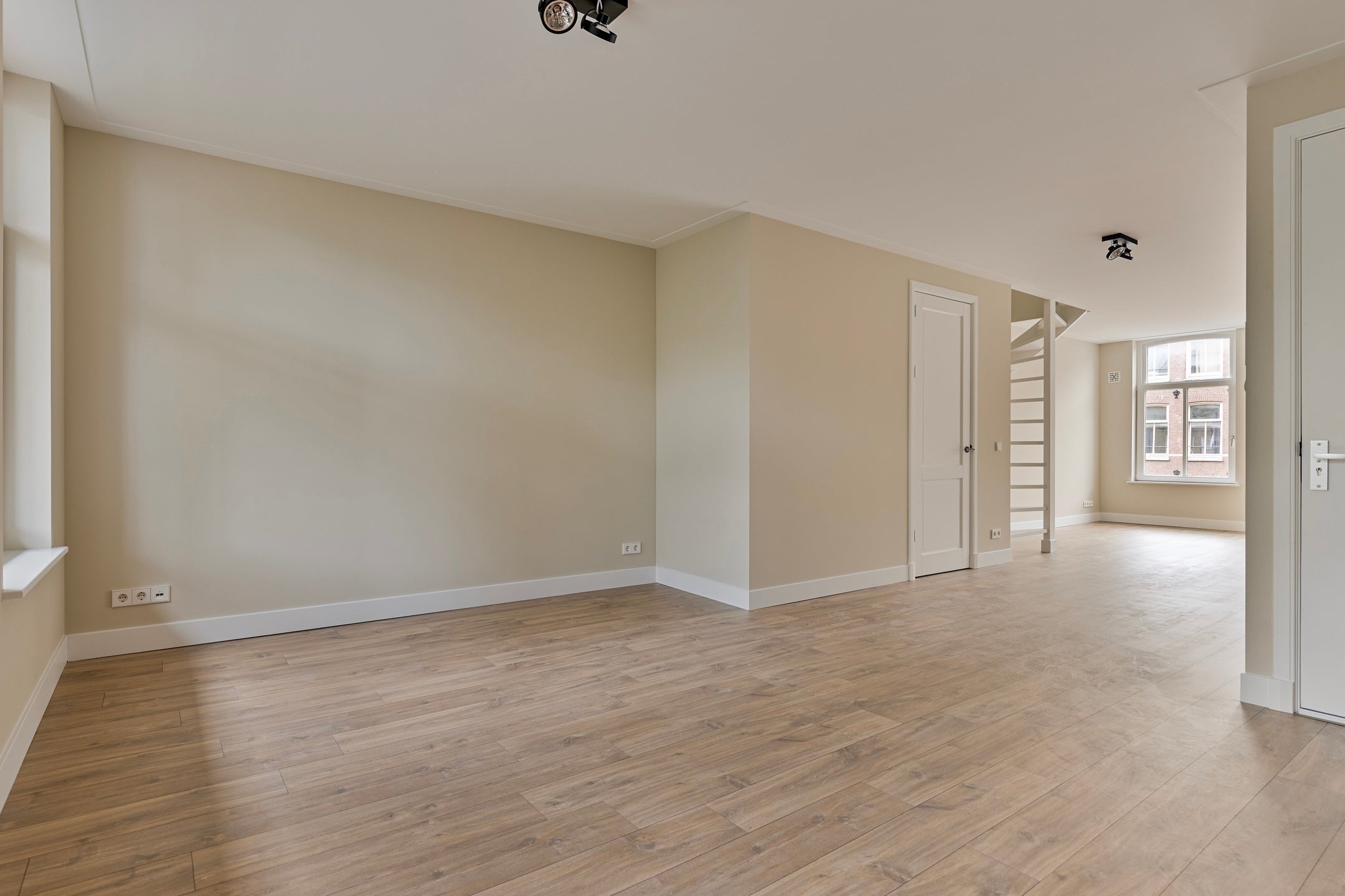 Appartement te huur: Van Woustraat 39-2, Amsterdam