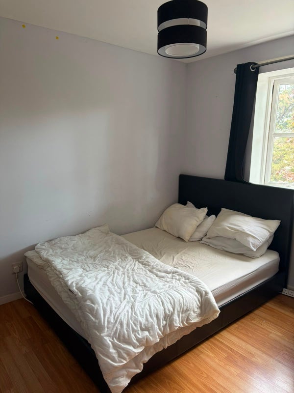 Room Stubbs Drive in Greater London