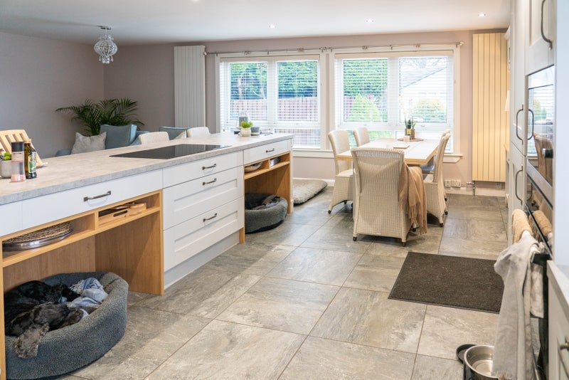 Room Murieston Grove in Livingston