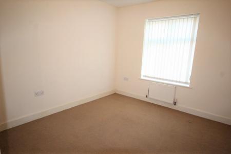 Flat Towcester Road in Far Cotton