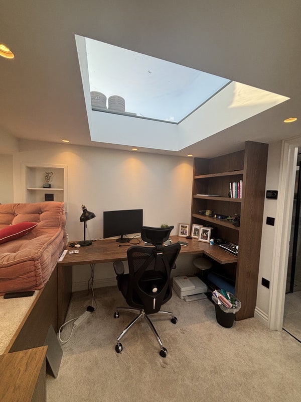 Room Hargwyne Street in Greater London