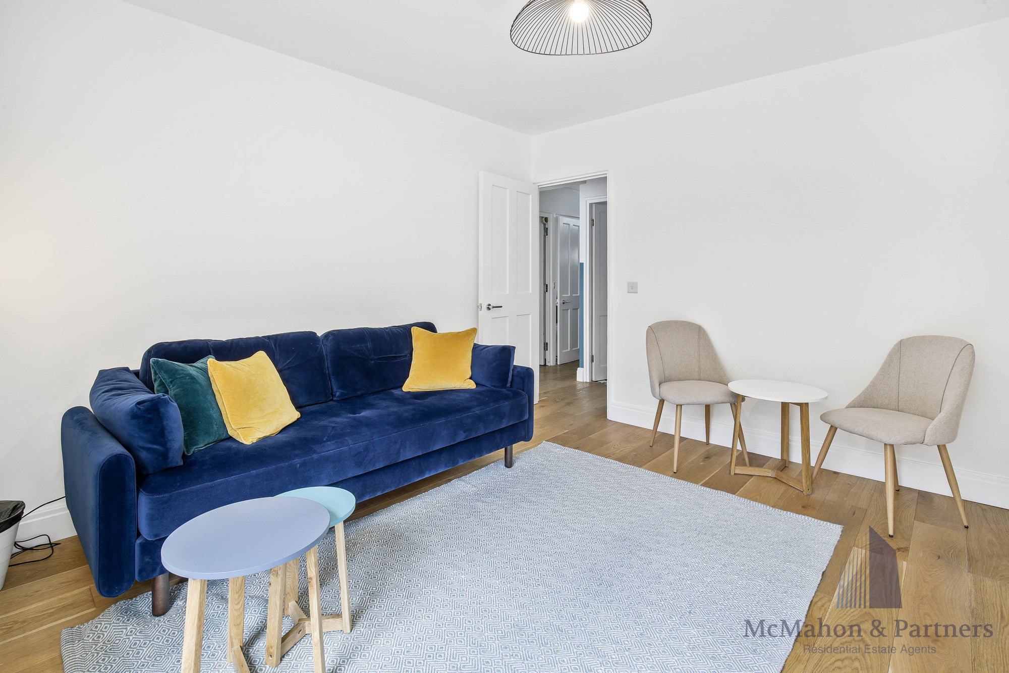 Flat Tiverton Street in Greater London