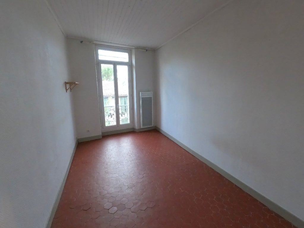 Flat Rue Maurice Ravel in Gardanne