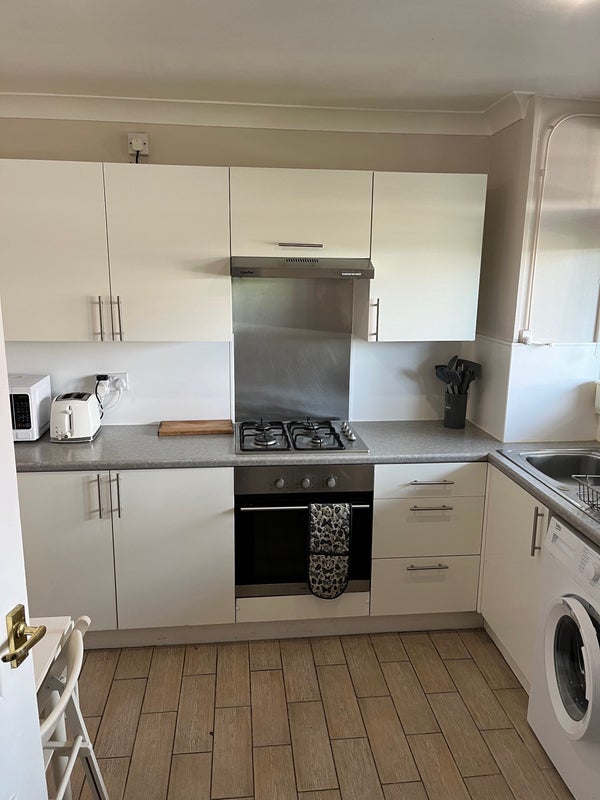 Room Woking Close in Greater London