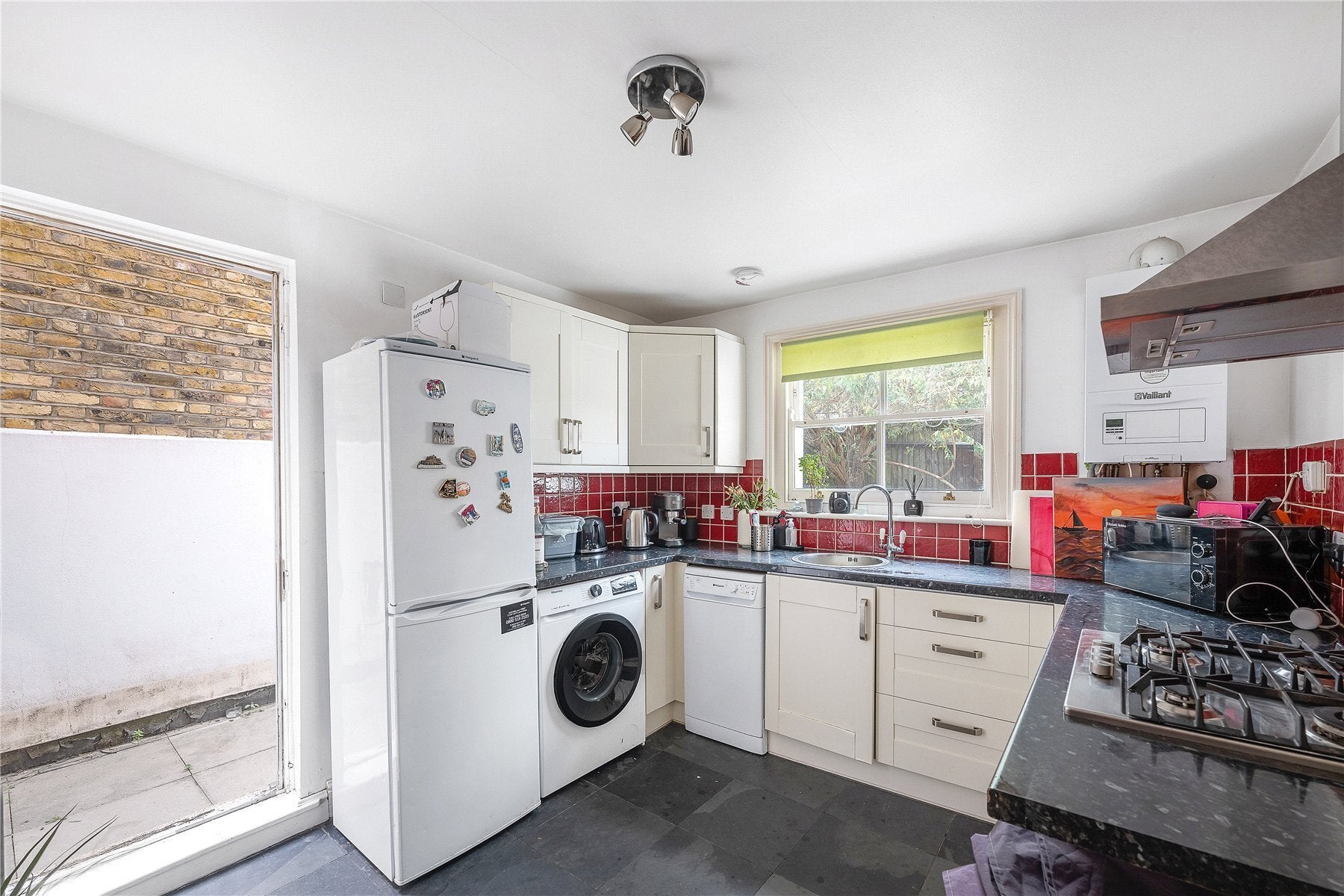 Flat Kimberley Road in Greater London