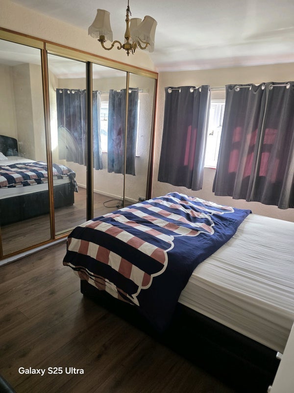 Room Lechlade Road in Birmingham
