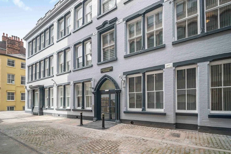 Flat Dale Street in Liverpool