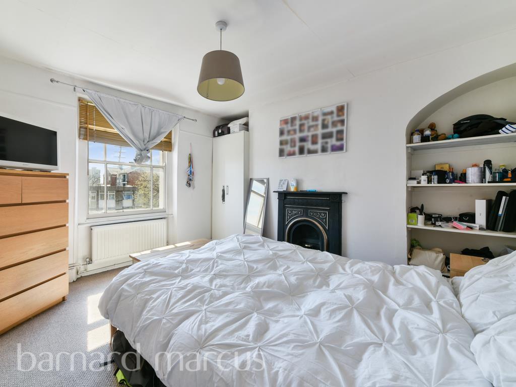 Flat Lorrimore Road in Greater London