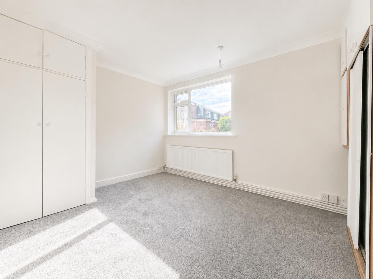 Flat Westfield Avenue in Hayling Island