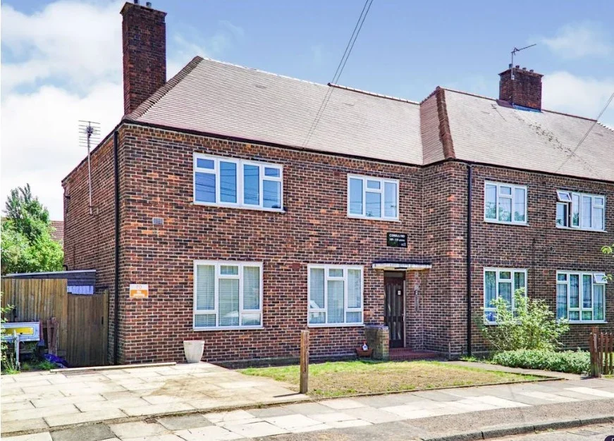 Flat Corelli Road in Greater London