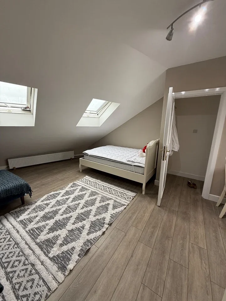 Flat Gowland Place in Greater London