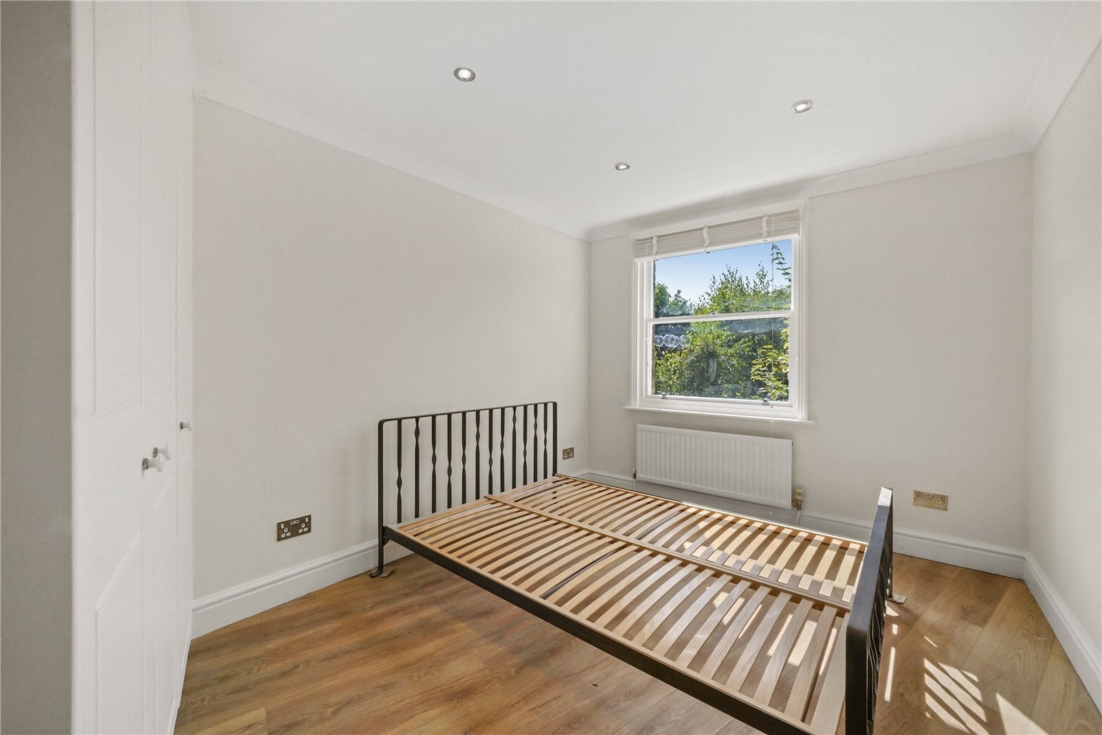 Flat Hillgate Place in Greater London