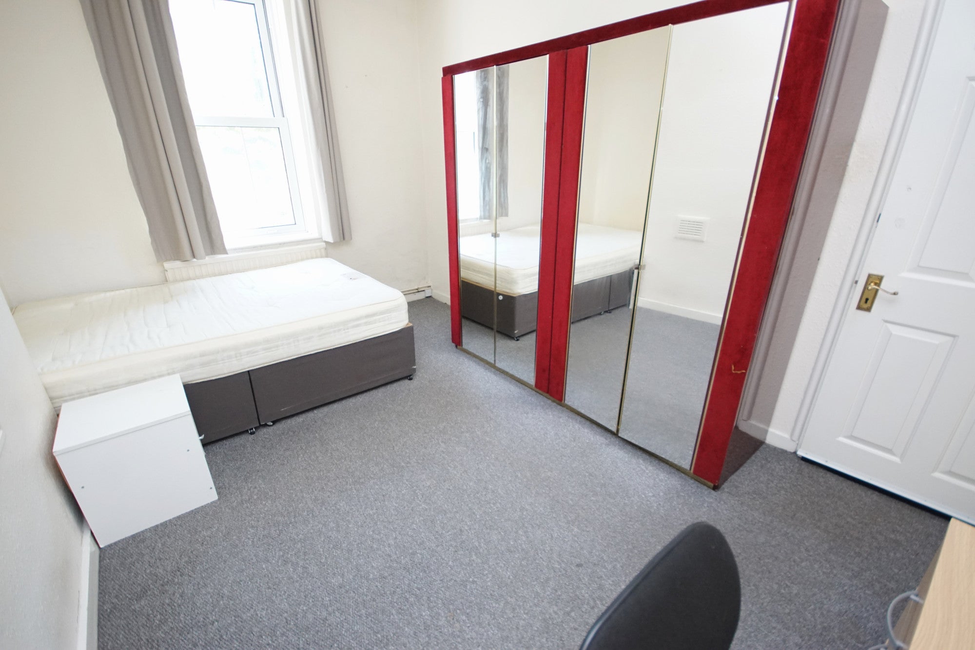 Flat Camden Park Road in Greater London