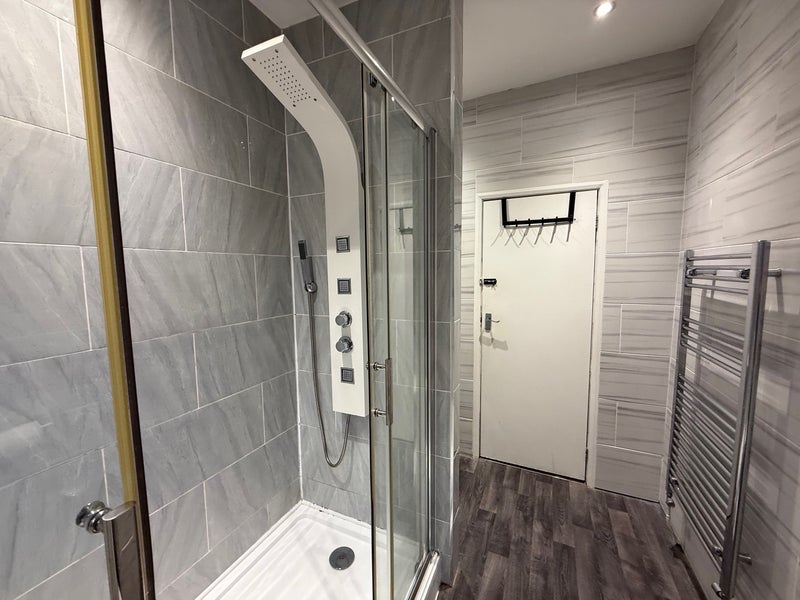 Room Heald Place in Manchester