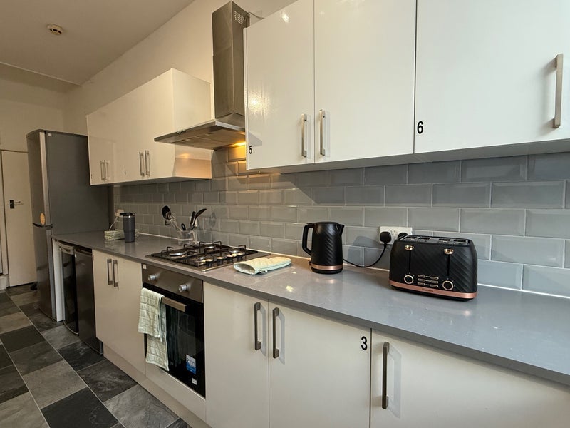 Room Heald Place in Manchester