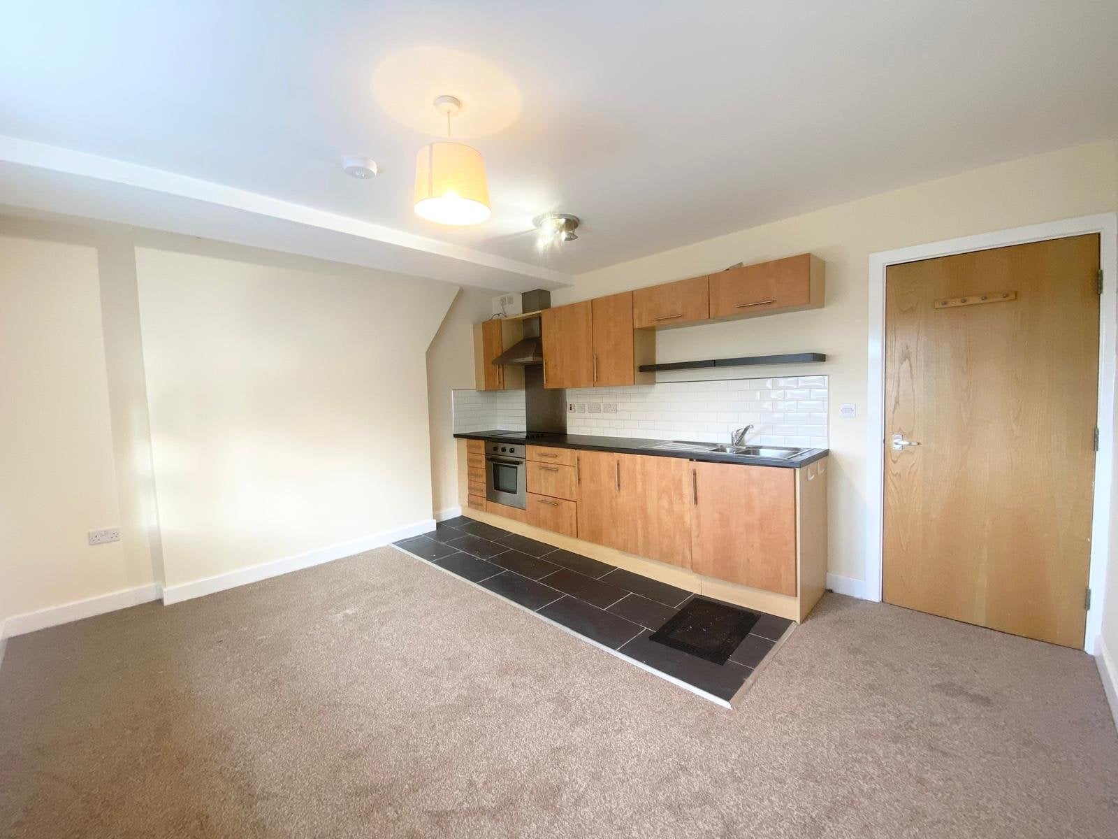 Flat Rodley Lane in Leeds