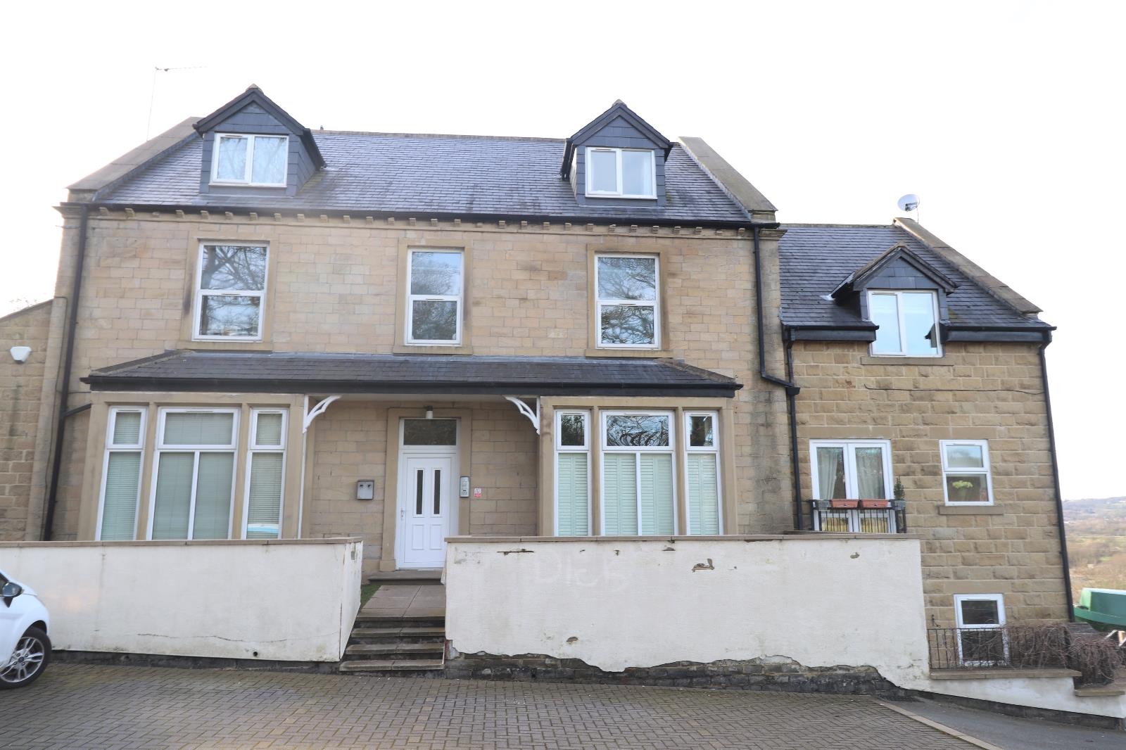 Flat Upper Rodley Lane in Leeds