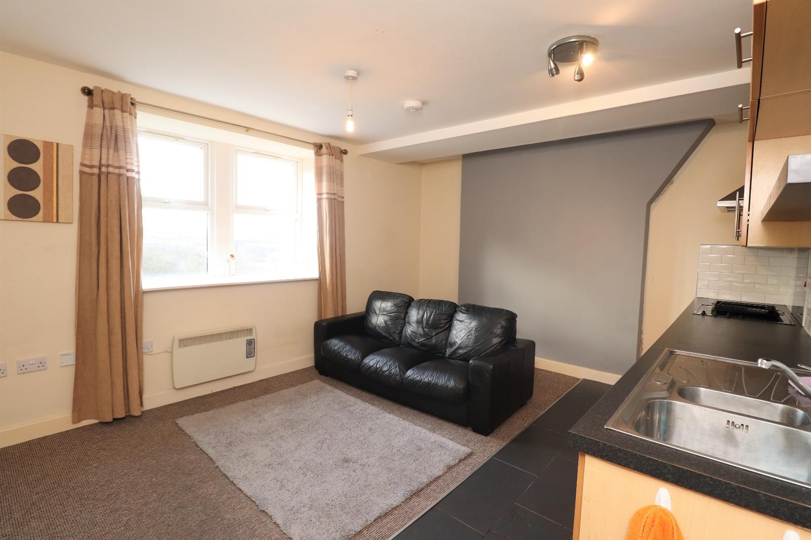 Flat Upper Rodley Lane in Leeds