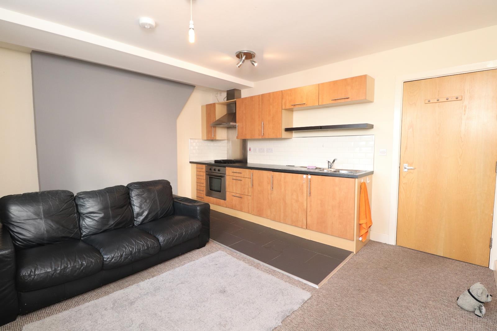 Flat Upper Rodley Lane in Leeds